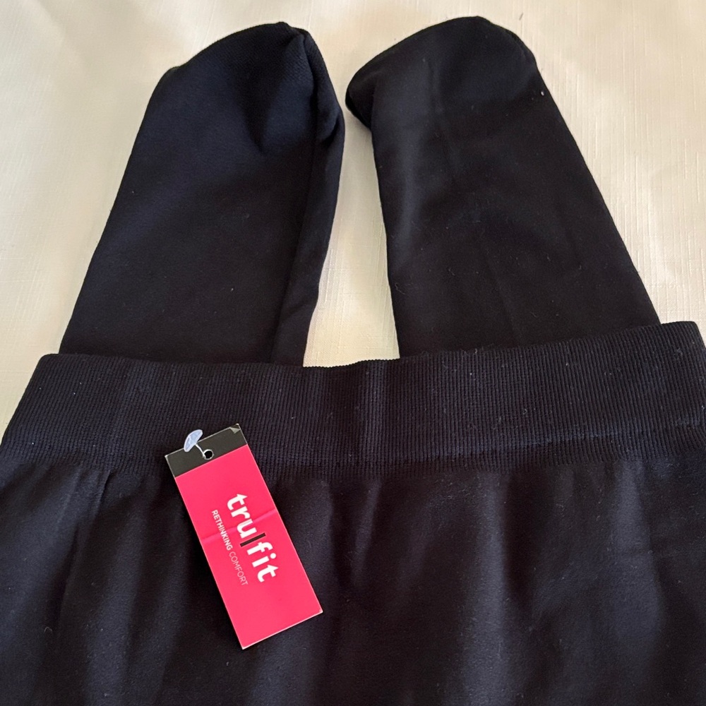 Tights footed Trufit womens new size medium 94% polyester 6% spandex black